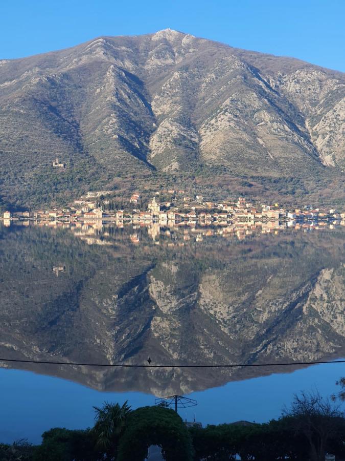 La Grande Apartments Kotor Eksteriør billede