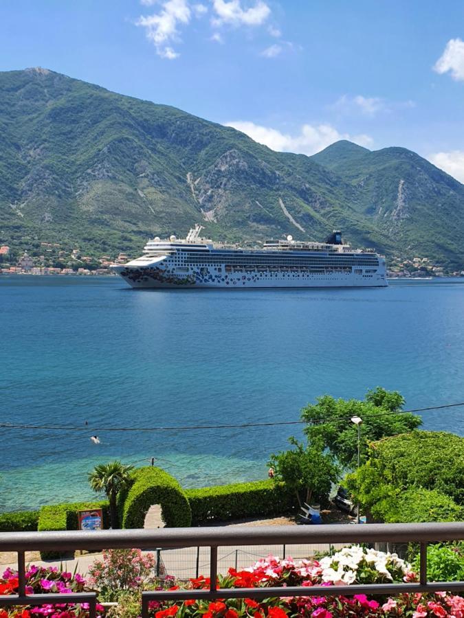 La Grande Apartments Kotor Eksteriør billede