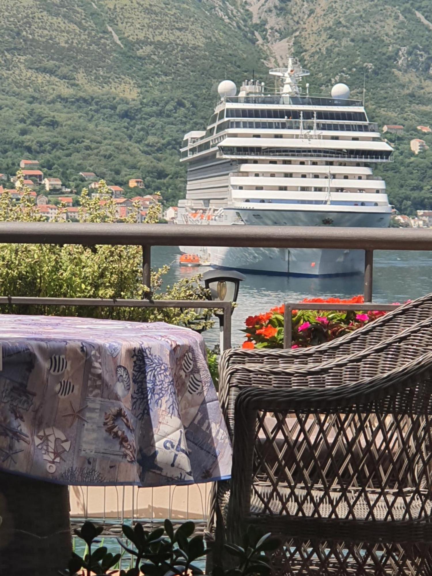 La Grande Apartments Kotor Eksteriør billede