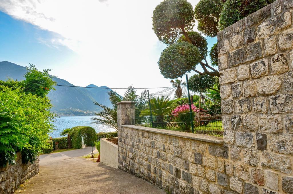 La Grande Apartments Kotor Eksteriør billede
